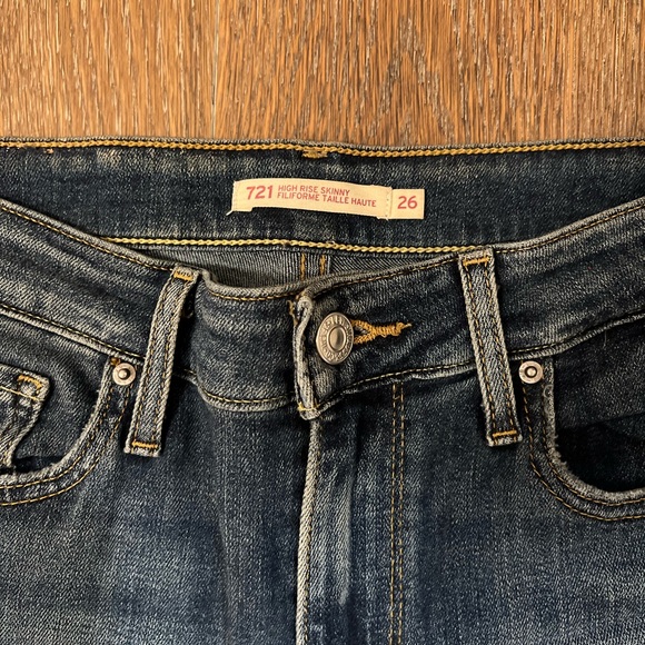 Levi’s 721 high rise skinny jeans - gently worn - Picture 2 of 2